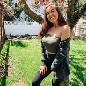 Meet your Posher, Caroline